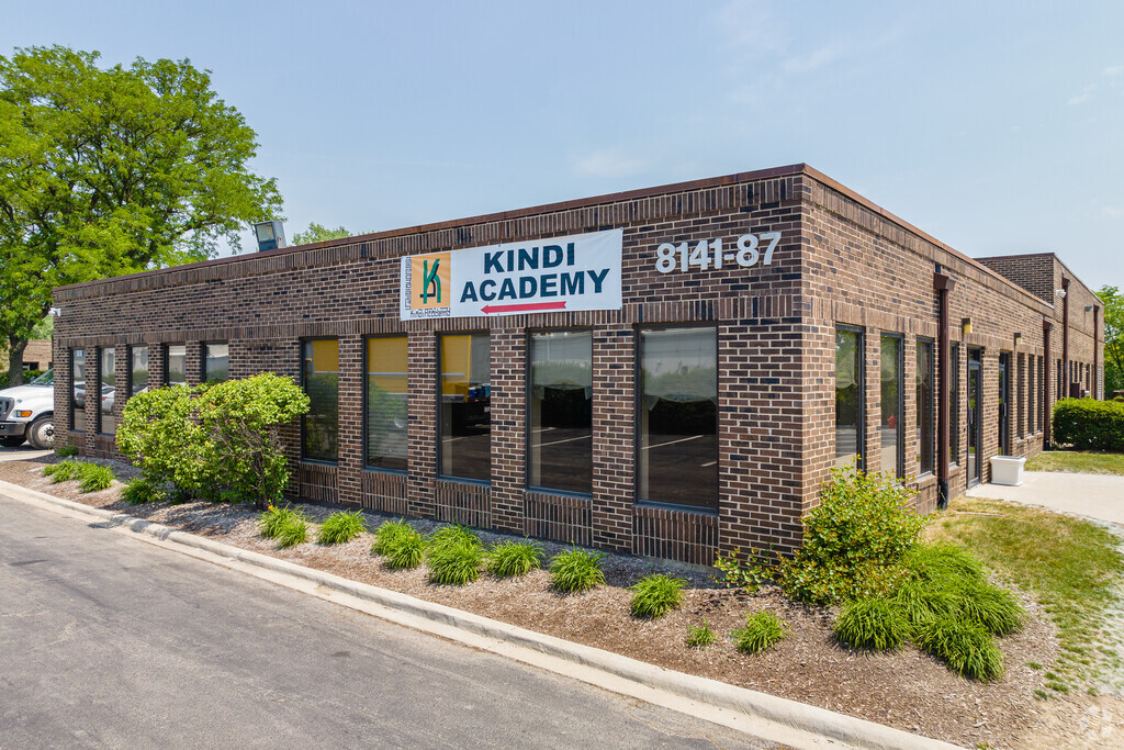 Kindi Academy serves students in the Lisle neighborhood.