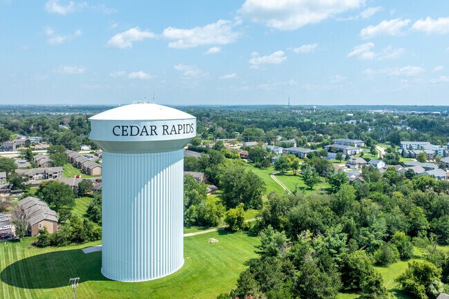 Vernon Heights is located in the beautiful city of Cedar Rapids, Iowa.