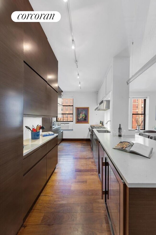 The New Century, New York, NY 10024 - photo 4