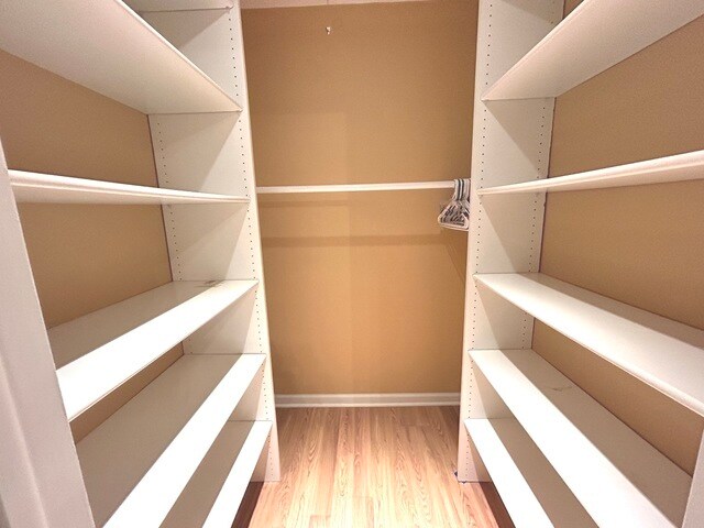 733 Plum Tree Ct, Wheeling, IL 60090 - photo 7