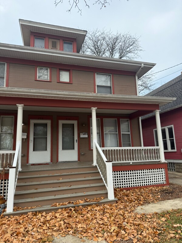 208-212 Blackhawk St unit 210, Aurora, IL 60506 - photo 1