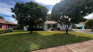 134 SE 26th Ave, Boynton Beach, FL 33435