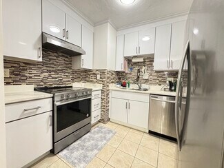 78 Walnut St Unit 2L, Quincy, MA 02171