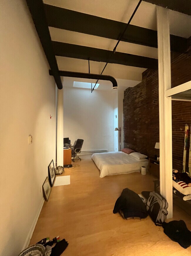 254 Friend St unit 254 Friend St. 1, Boston, MA 02114 - photo 2