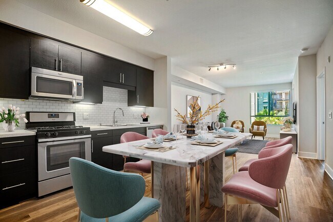 Boardwalk by Windsor, Huntington Beach, CA 92647 - photo 5