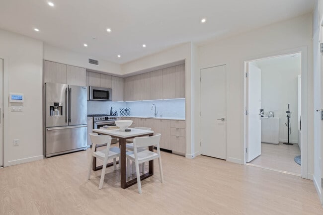 5875 Interceptor St unit Petite Retreat 416B, Los Angeles, CA 90045 - photo 4