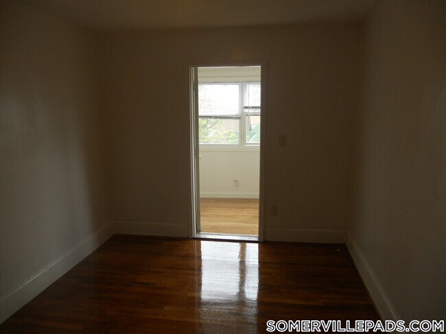 223 Summer St unit 3L, Somerville, MA 02143 - photo 4