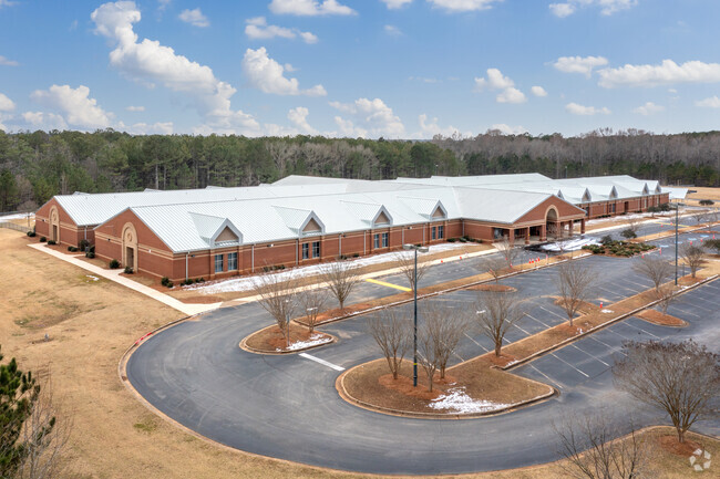 Dutchtown Elementary School serves approximately 932 students in pre-kindergarten and grades K-5.