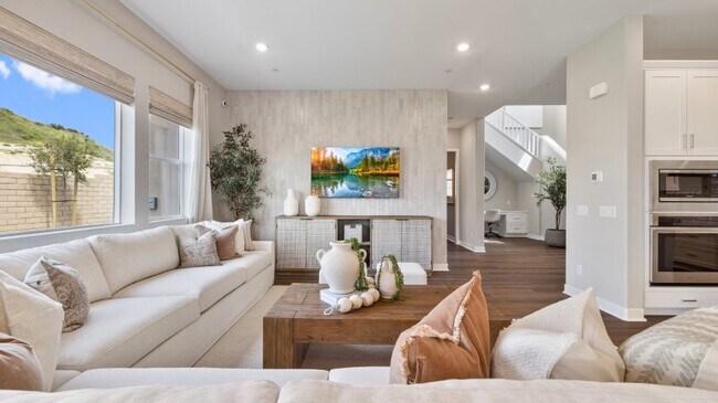 24517 Villa La Sombrilla, Santa Clarita, CA 91354 - photo 6