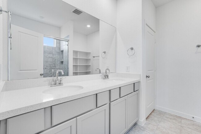 9735 Bixby Creek Dr, Cypress, TX 77433 - photo 3