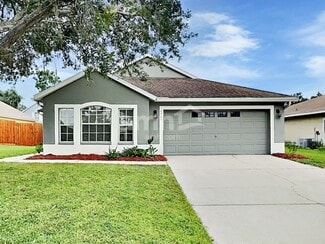 4905 70th St E, Palmetto, FL 34221