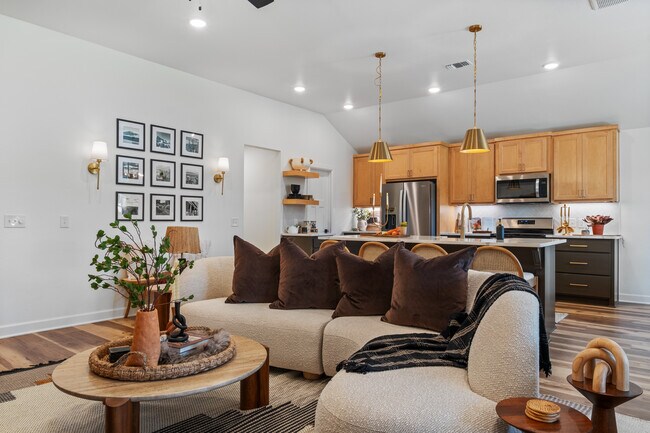 16140 Tall Grass Dr unit 38449632, Oklahoma City, OK 73170 - photo 6