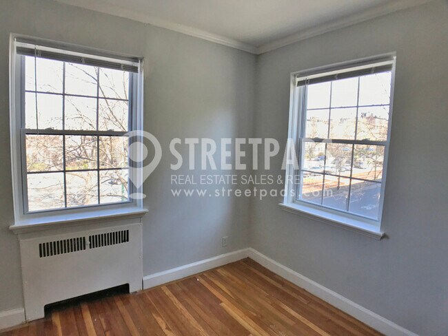 1139 Beacon St unit 6, Brookline, MA 02446 - photo 6