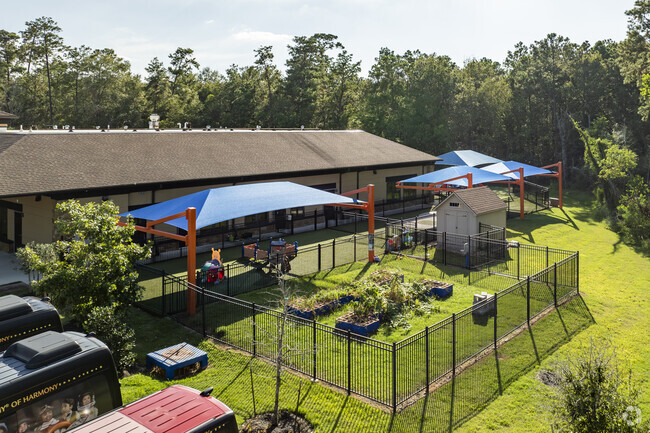 Kiddie Academy of Harmony helps the child's imagination grow.