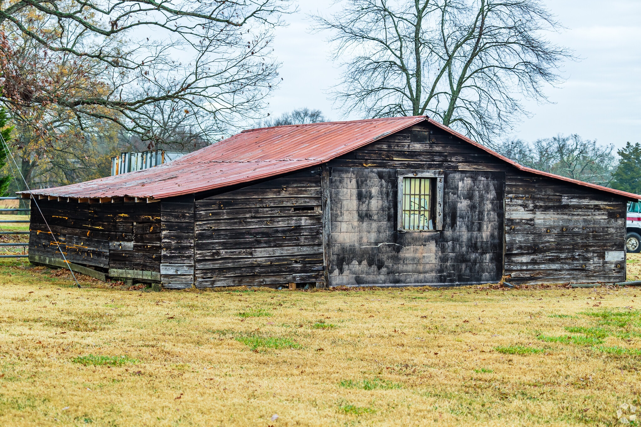 A farm in Hampton Sted-Mountain Brook houses an old barn.