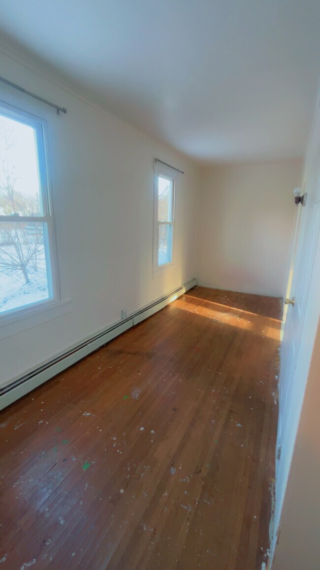 157 Locust St unit 1, Buffalo, NY 14204 - photo 5