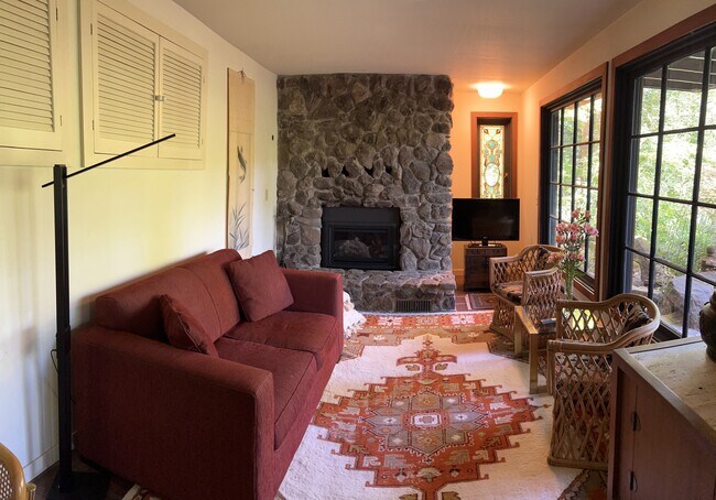 2567 N Fitch Mountain Rd unit 2, Healdsburg, CA 95448 - photo 5