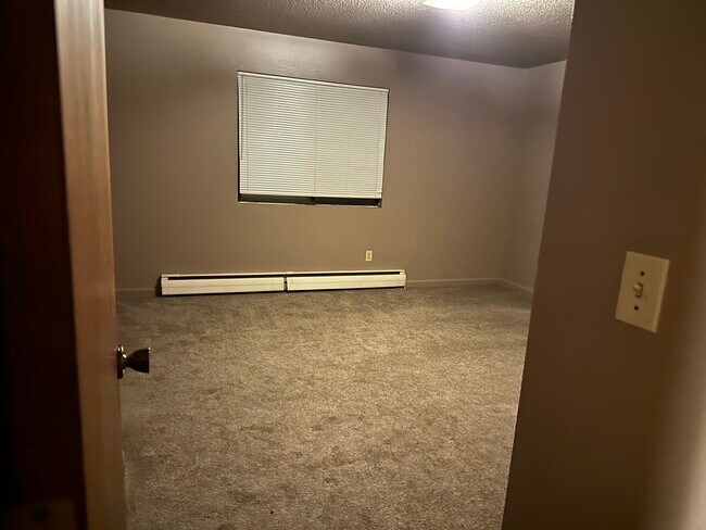 3407 34th Ave, Greeley, CO 80634 - photo 7