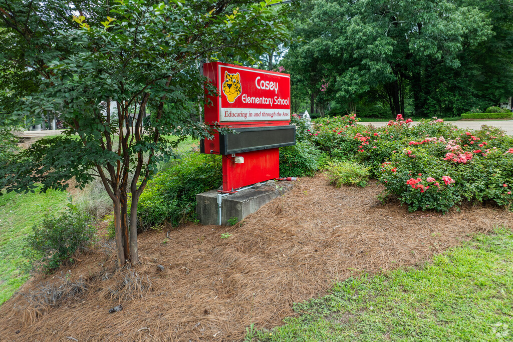 Casey Elementary School is focused on achievement and engaging curriculm.