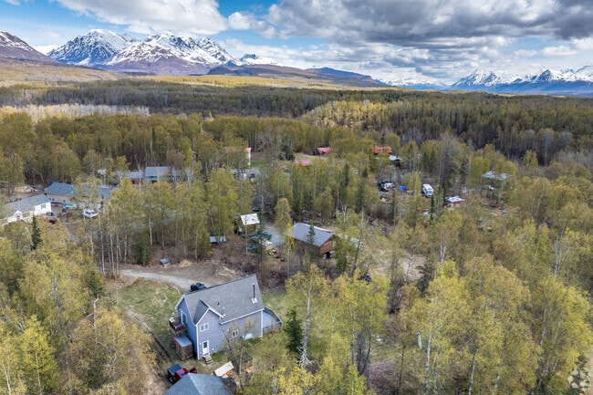 Buffalo Soapstone offers a remote lifestyle with privacy while remaining close to the community.