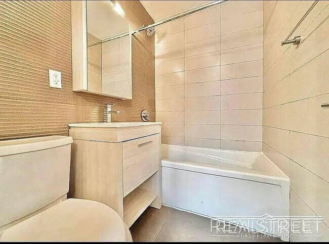 308 Park Ave unit 2, Brooklyn, NY 11205 - photo 2