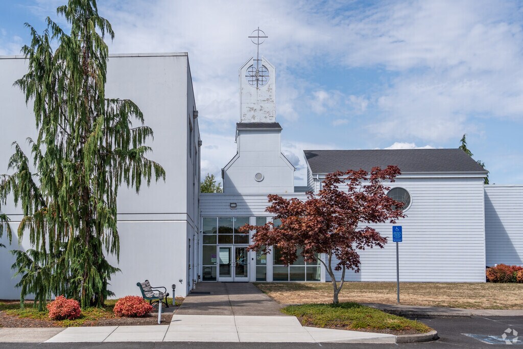 Good Shepherd Lutheran School is a private school in Albany, Oregon.