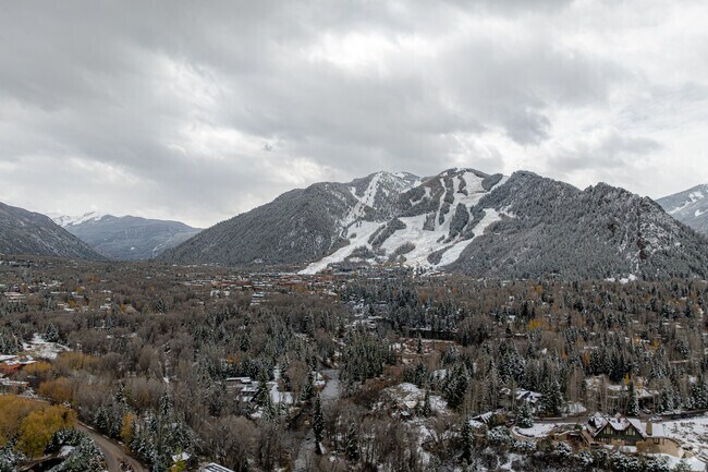 Proximity to downtown makes the West End a sought-after neighborhood in Aspen.