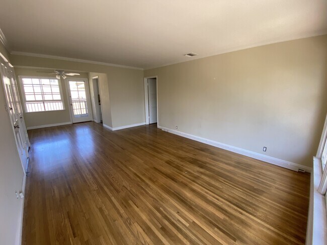 300-322 N. Hollywood Way, Burbank, CA 91505 - photo 3