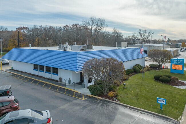 Gateway Cafe offers both lunch and breakfast options.