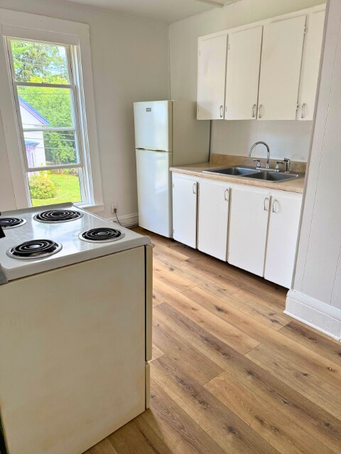 14 Willow St Unit 4, Old Town, ME 04468