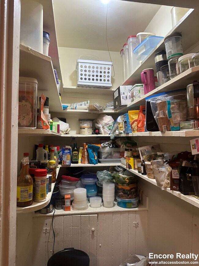 80 Prentiss St unit 8, Watertown, MA 02472 - photo 6