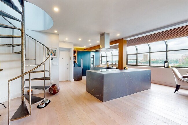 265 Beacon St unit 5, Boston, MA 02116 - photo 4