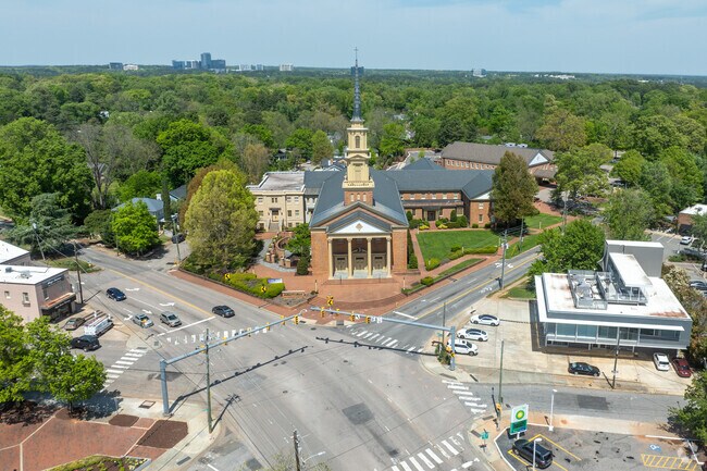 Developed between the early 1910s and mid-20th century, Five Points East is a historic residential community.