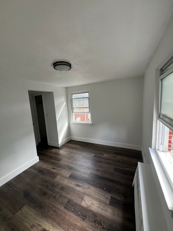 9B Carolyn Terrace, Roselle, NJ 07203