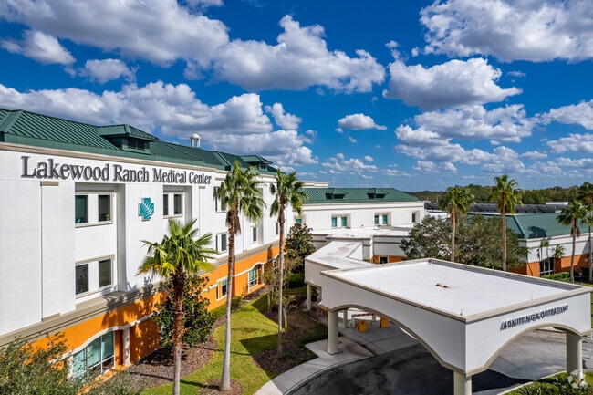Lakewood Ranch Medical Center serves the Lakewood Ranch community.