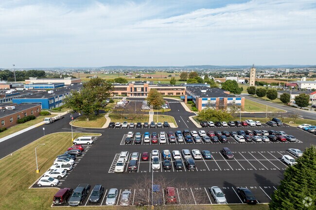 Garden Spot Senior High School has 914 students in grades 9-12 with a student-teacher ratio of 14 to 1.