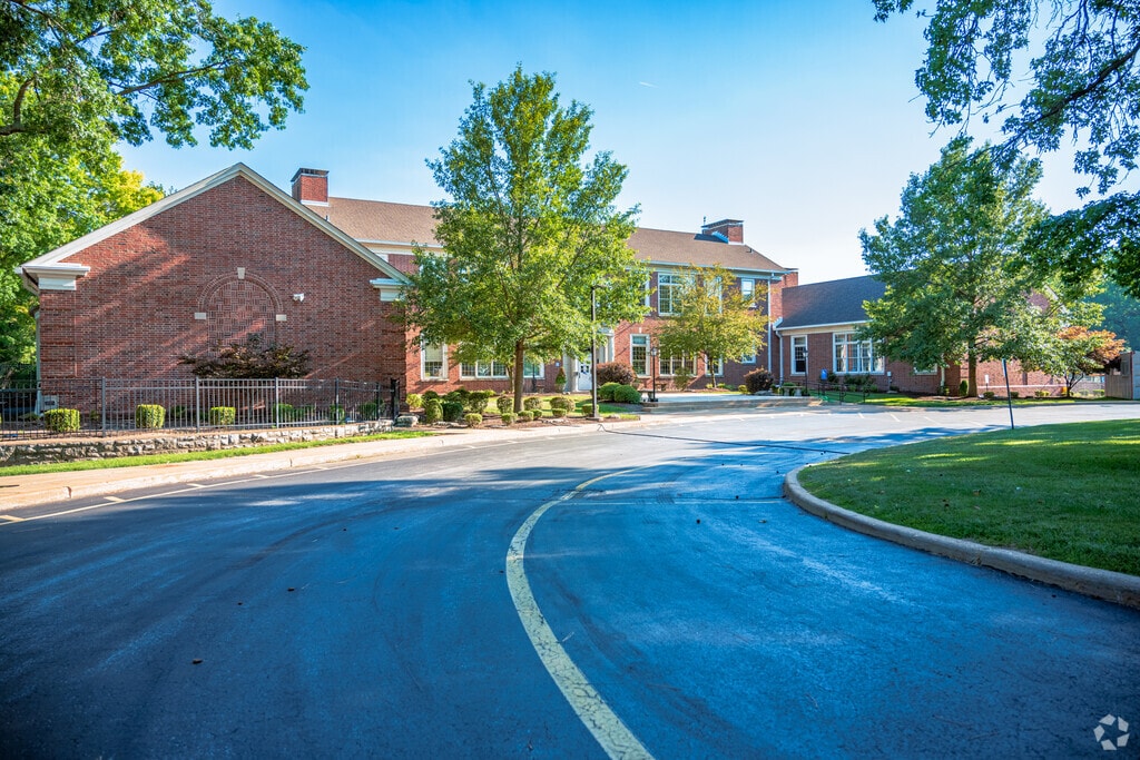 Drop off & loading zone in front of Reed Elementary school circle drive.