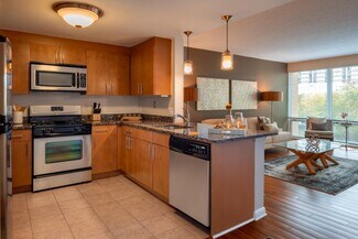 2600 Crystal Dr, Arlington, VA 22202