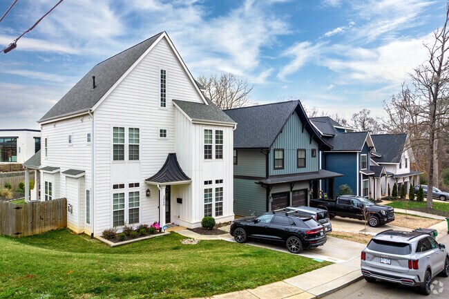 New custom homes are also an option in the Wilmore and Brookhill neighborhoods.