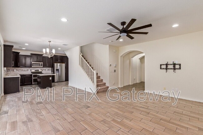 735 E Constance Way, Phoenix, AZ 85042 - photo 3