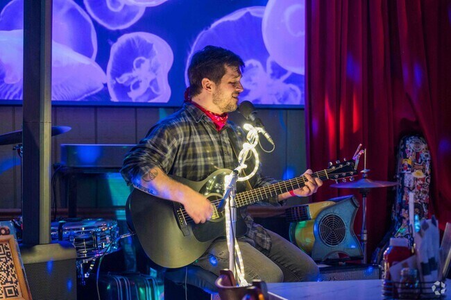 The Quarry Restaurant has great live entertainment to go along with its great food.