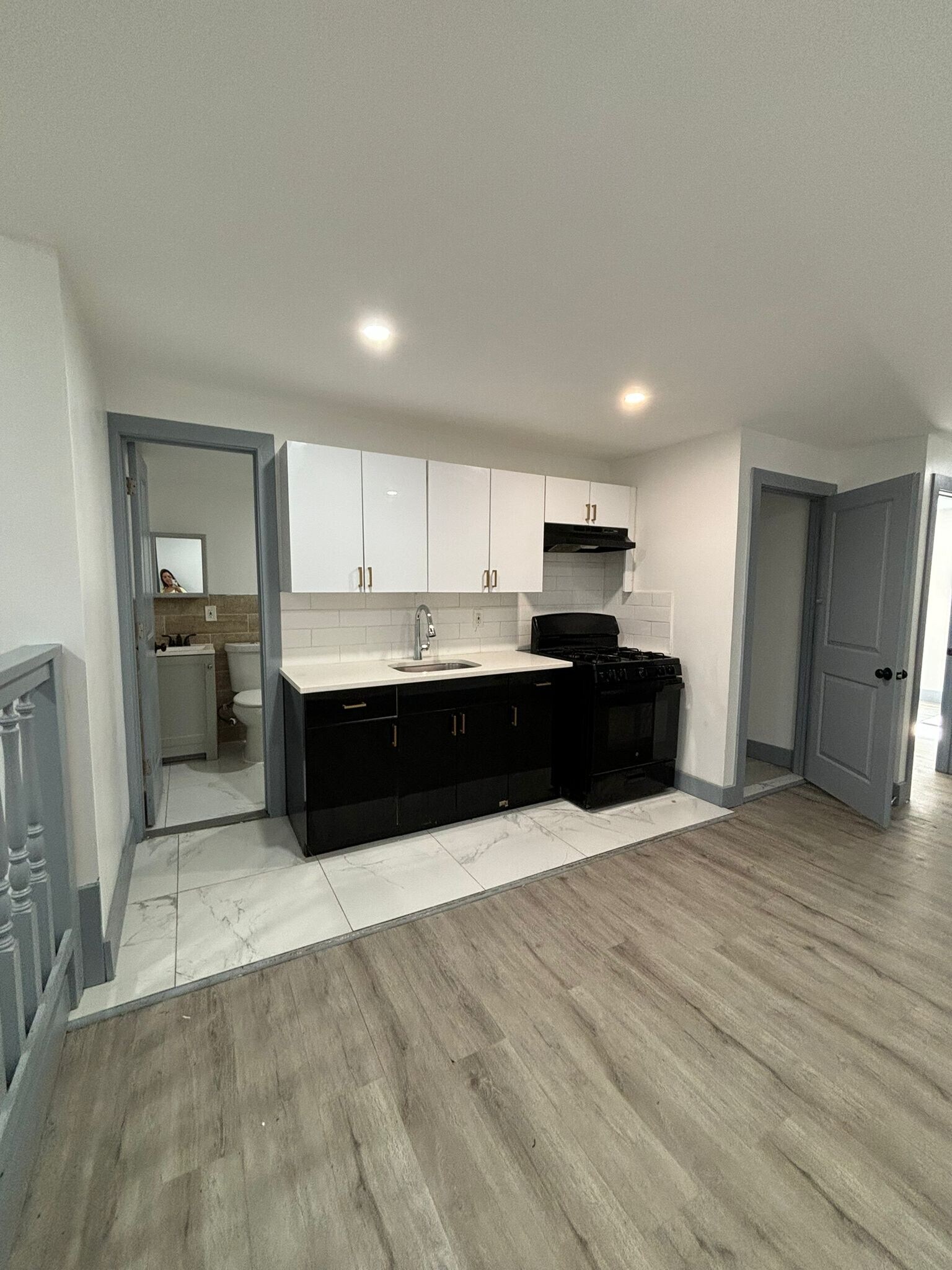 655 S 19th St unit 3, Newark, NJ 07103 - photo 1