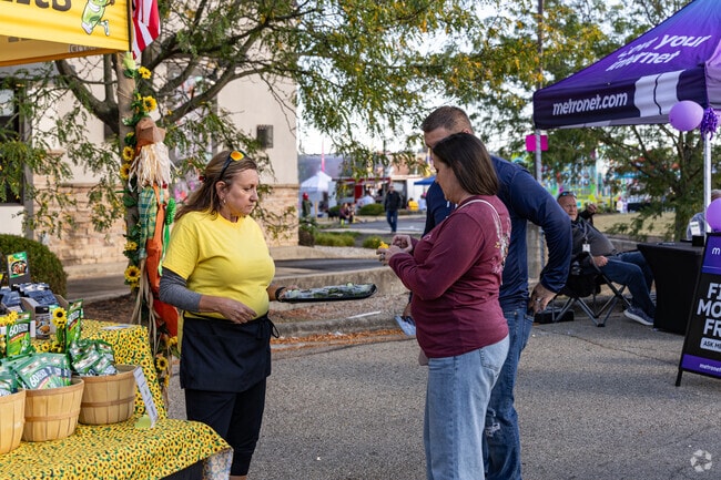 The Beavercreek Popcorn Festival features local vendors and handmade goods.