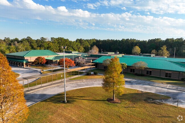 The Henry E. Bonner Elementary School sits back behind the middle school.