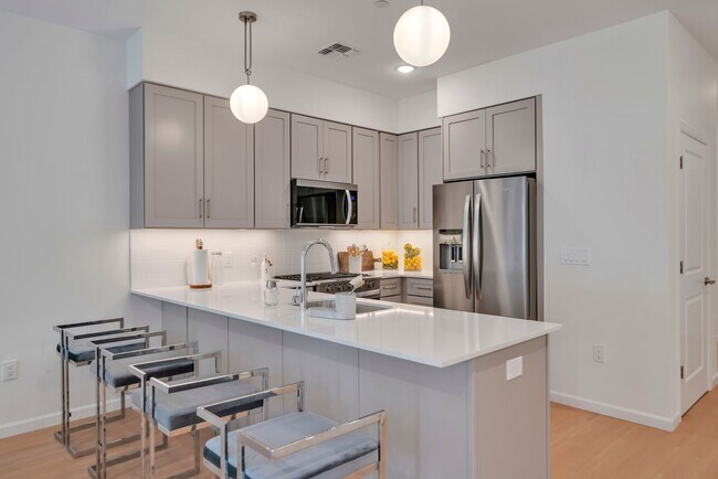 Cannon House, Morristown, NJ 07960 - photo 2