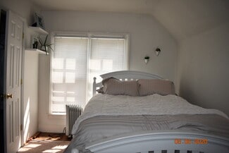 537 Elizabeth St Unit 2, Ann Arbor, MI 48104