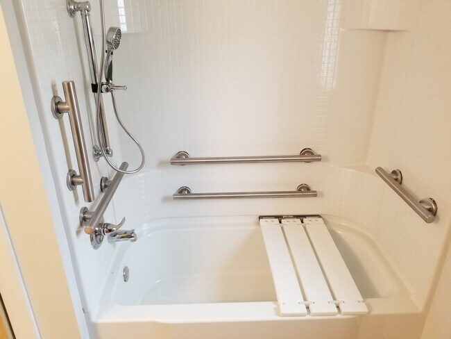 Ecumenical New Horizons, Davenport, IA 52806 - photo 4