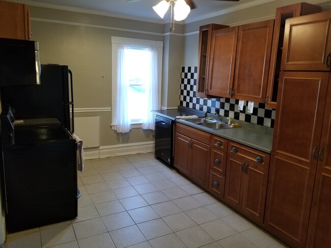 Like-new Dishwasher