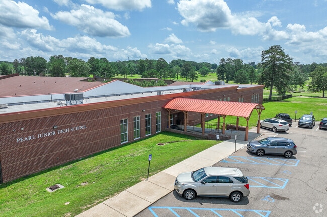 Pearl Jr. High School is a public school in Pearl.