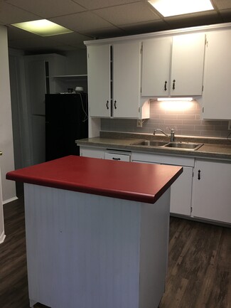 209 E 4th St Unit 2, Duluth, MN 55805